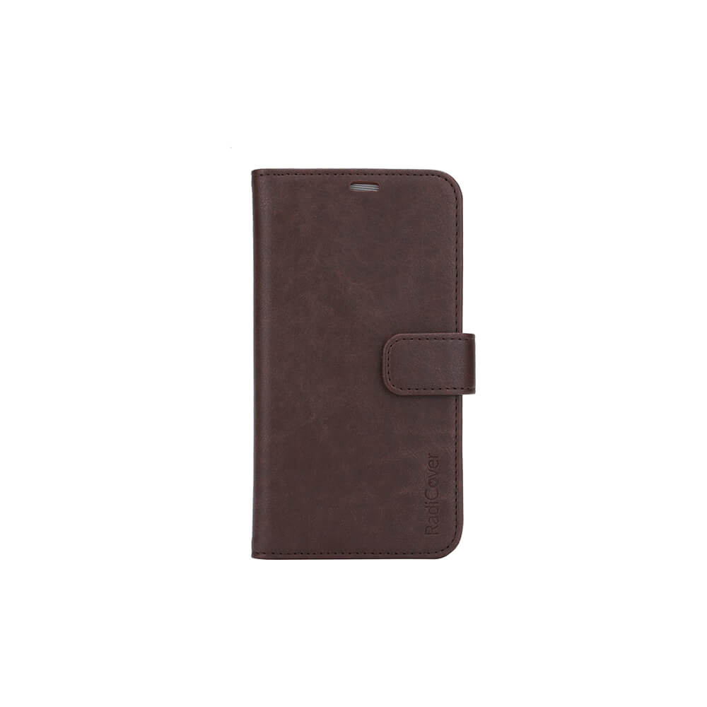 Radicover Fashion Wallet til iPhone 11 Pro Max i brunt vegansk læder med magnetlås og RFID-beskyttelse, lukket.