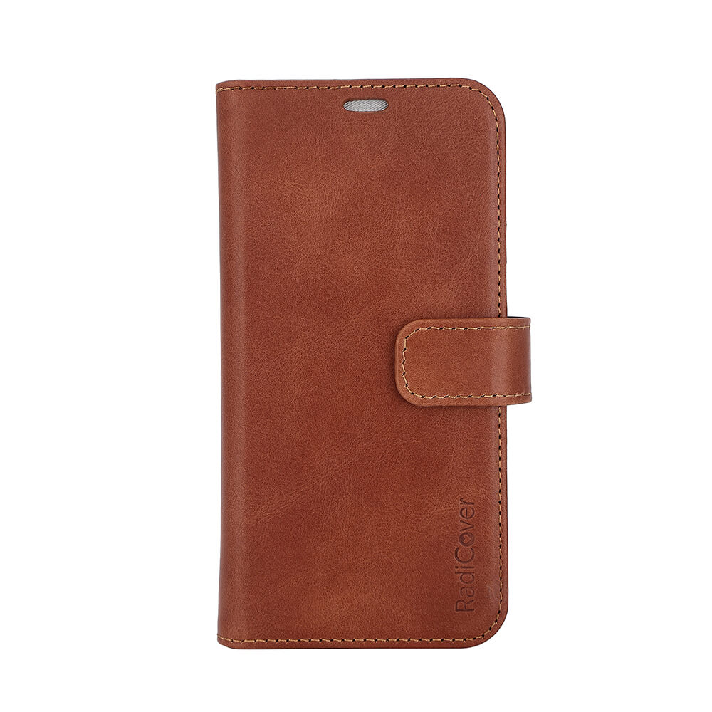 Radicover Exclusive 2-i-1 iPhone 15-etui: brunt fuldnarvet læder, RFID, magnetlås, syede kanter.